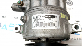 The air conditioning compressor on a VW Passat B7 12-15 USA 1.8T doesn't hold the valve.
