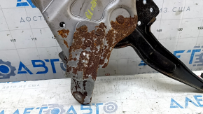 The parking brake pedal on a Kia Sorento 2016-20 is rusty.