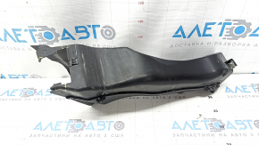 BMW X5 F15 14-18 right rear front bumper air duct, cracks, missing fragment
