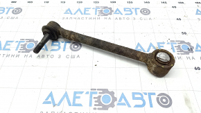 The rear right control arm of a Subaru Outback 15-19 is rusty, the bushing needs replacing.