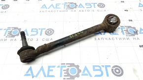The rear right control arm of a Subaru Outback 15-19 is rusty, the bushing needs replacing.