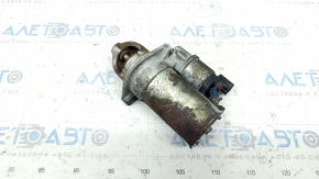 The starter of the Hyundai Santa FE Sport 2017-2018 2.4 contact with water is rusty.