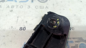 The right front bumper mount for a Toyota Prius 50 16-22 is broken.