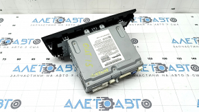 Subaru Outback 17-17 Fujitsu radio display, scratches