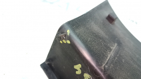The rear right outer wing light cover for a Toyota Prius 50 16-18 has a broken mount.