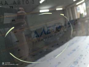 Toyota Camry V55 rear window scratches