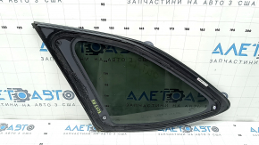 Subaru Outback 15-19 rear right window with chrome molding, tinted glass, scratches