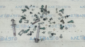 Mazda 3 19 rear suspension hardware - incomplete