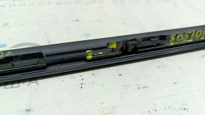Right windshield molding for Toyota Venza 21-24, crack, crease