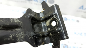 The paint on the left BMW X5 F15 2014-2018 battery mount is blistering.