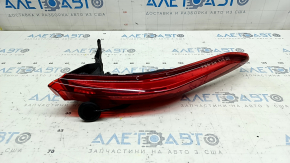 Toyota Venza 21-24 right outer fender light scratches