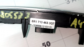 The gear shift indicator of the Audi A4 B8 08-16 gearbox is broken.