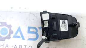 Volvo XC60 20-25 steering wheel controls in glossy finish