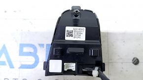 Volvo XC60 20-25 steering wheel controls in glossy finish