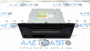 Audi A4 B8 08-16 radio tape recorder under the rear curtain, scratches