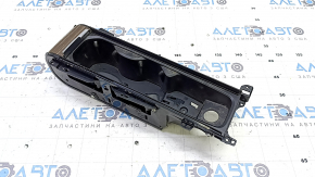 Volvo XC60 18-25 Linear Lime Wood & Chrome Center Console Cup Holders