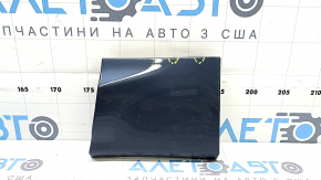 Volvo XC60 18-25 front right lower fender trim, blue, scratched