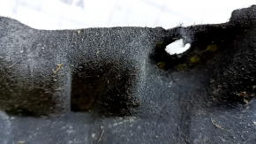 Volvo XC60 18-25 rear right fender liner with tears
