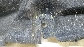 Volvo XC60 18-25 rear right fender liner with tears