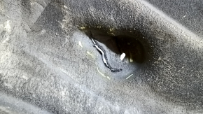 Volvo XC60 18-25 rear right fender liner with tears