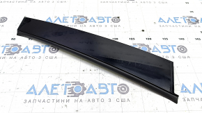 Volvo XC60 18-25 front side door trim, gloss black, scratches
