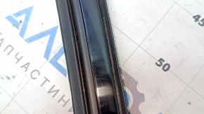Upper front left door molding with glass seal Volvo XC60 20-25, gloss black, scratches