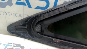 Rear left Toyota Venza 21-24 chrome window, broken guides, scratches