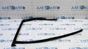 Upper door molding with glass seal, rear right, Volvo XC60 20-25, glossy black, scratched