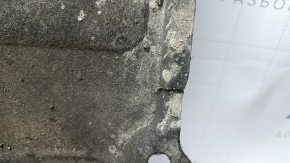 The rear engine guard of the Audi A4 B8 08-16 is torn and broken.
