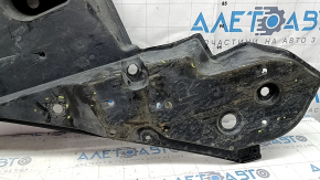 The front right underbody protection of a Toyota Venza 21-24 is worn out.