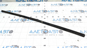 Toyota Highlander 20-25 rear right door seal lower