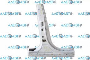 The central right body pillar of Hyundai Sonata 15-19 is sawed off