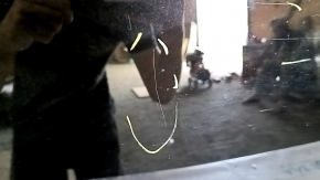Tesla Model Y 20-25 panoramic roof glass has air along the edge and scratches