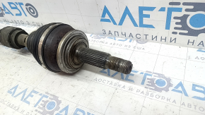The front left half-shaft of a Toyota Prius 30 10-15 has stripped threads.