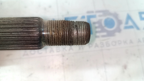 The front left half-shaft of a Toyota Prius 30 10-15 has stripped threads.