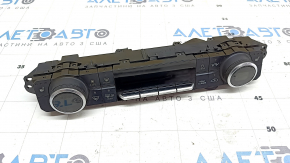 Toyota Highlander 20-22 climate control system with 8" display, automatic heated seats, scratches