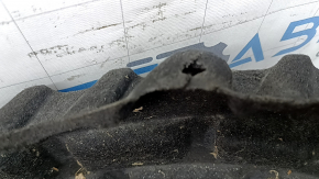 Volvo XC60 18-25 rear left fender liner torn