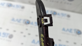 The front bumper mount, right lower fender, BMW 3 F30 12-18, is broken.