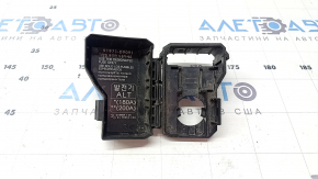 Kia Sportage 17-22 battery positive terminal cover
