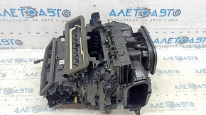 The bare heater housing of the Volvo XC60 18-25 air conditioner for the rear row air conditioning