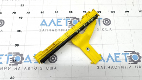 Kia Sportage 17-22 short rear left door glass guide