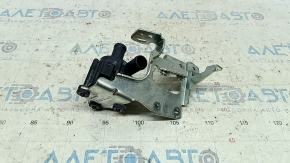 Volvo XC60 22-25 B5, B6 Coolant Pump with Bracket