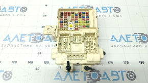 Kia Sportage 17 under-dash fuse box