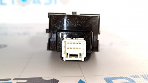 The heated seat controls on a Toyota Avalon 13-18 are worn out.