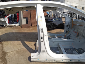 The central right body pillar of the Kia Sportage 17-19 on the body, bumpers