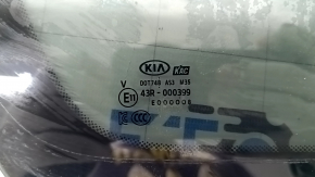 Kia Sportage 17-22mm rear right triangle door glass tinted