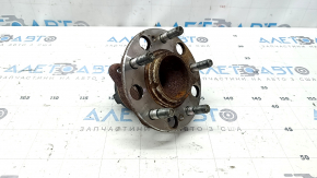 Kia Sportage 17-22 FWD rear left hub rusty