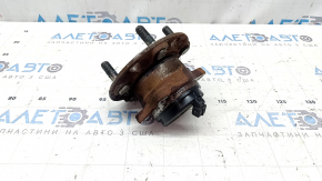 Kia Sportage 17-22 FWD rear right hub rusty
