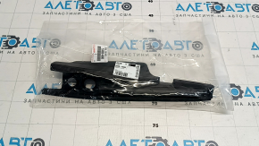 Seal wing hood-wing left Toyota Venza 21-