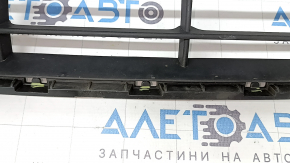 Kia Sportage 17-19 FWD front bumper lower grille without radar, structure, broken fasteners
